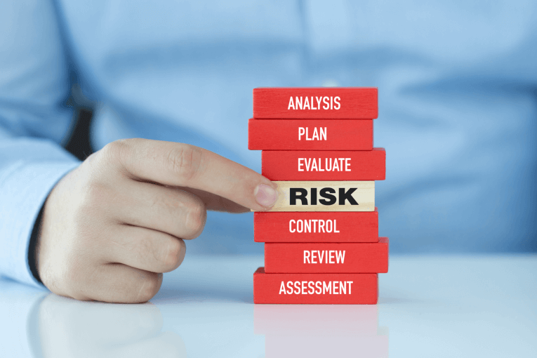 Top 10 Risks of Outsourcing and How to Deal Them — QIT